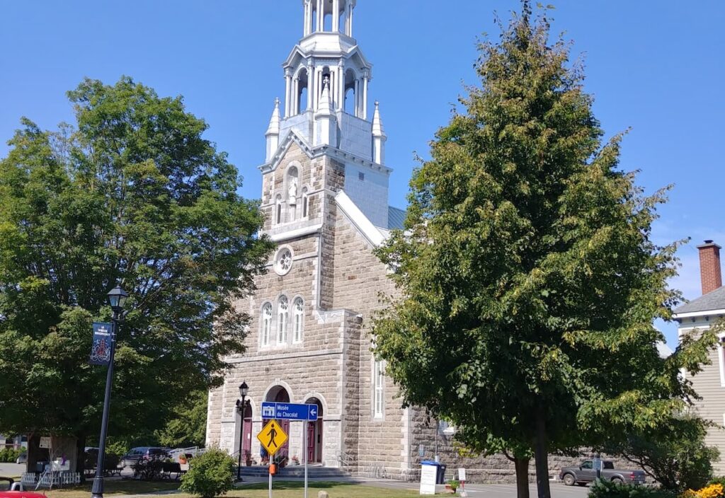 Thumbnail For Eglise centre ville Bromont By Jet Loans