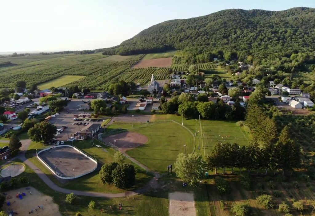 Thumbnail-For-Saint-Paul-d_Abbotsford-Air View-By-Jet Loans