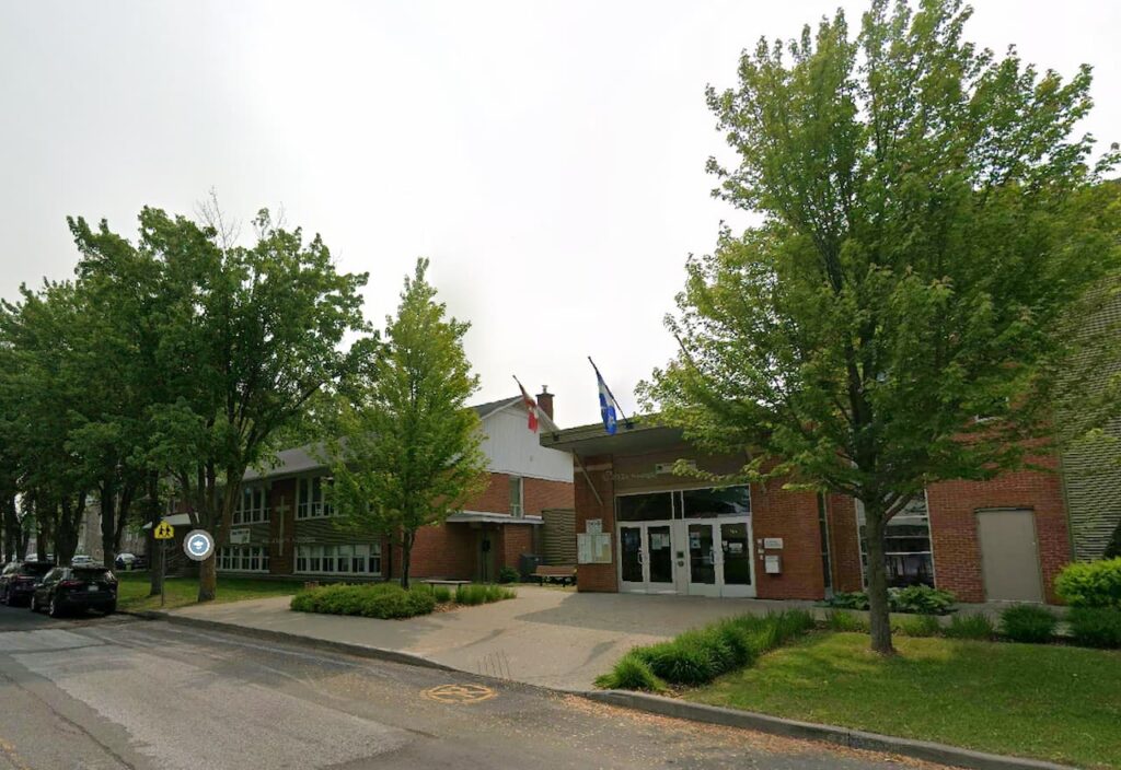 Thumbnail-For-Centre Communautaire De Ste-Hélène-de-Bagot-By-Jet Loans