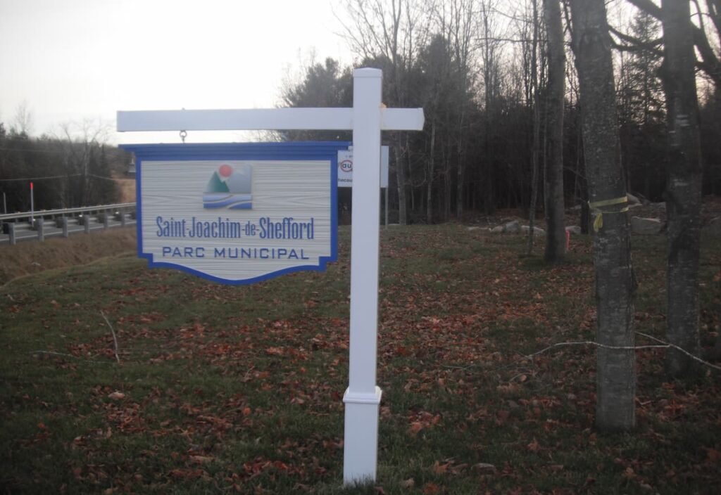 Thumbnail-For-Saint-Joachim-de-Shefford-Parc-By-Jet Loans