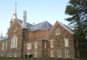 Thumbnail-For-St. Hélène Presbytery-By-Jet Loans