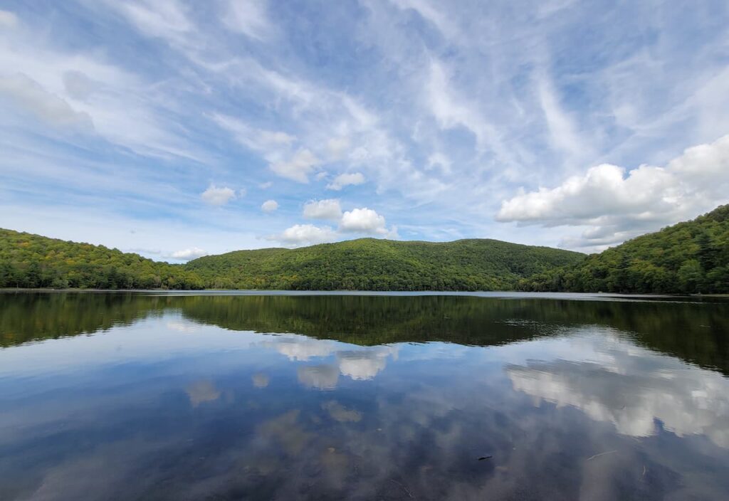 Thumbnail For Lac Hertel Lake View By Jet Loans